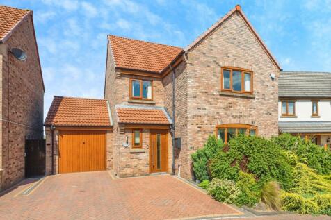 5 bedroom detached house for sale