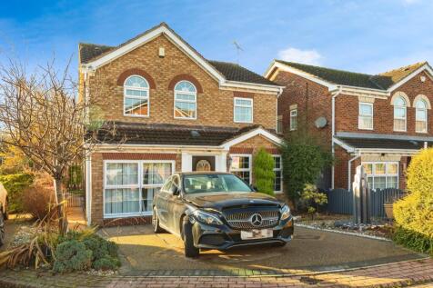 4 bedroom detached house for sale