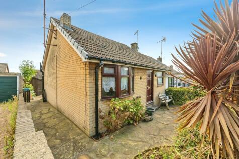 1 bedroom semi-detached bungalow for sale