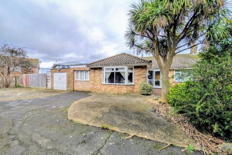 3 bedroom semi-detached bungalow for sale