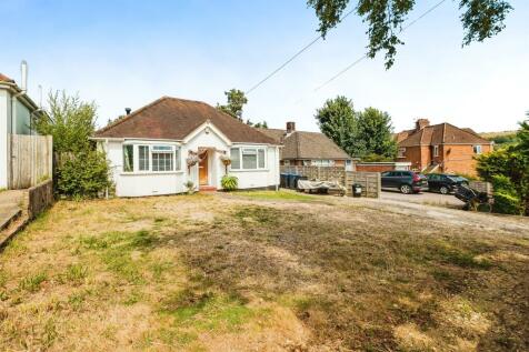 4 bedroom detached bungalow for sale