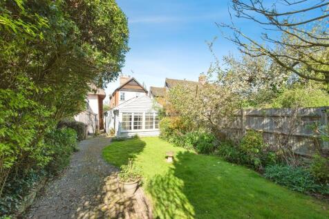 2 bedroom chalet for sale