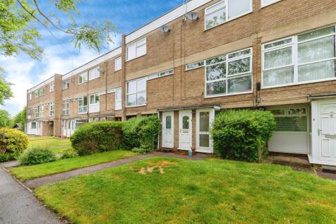 2 bedroom ground floor flat for sale