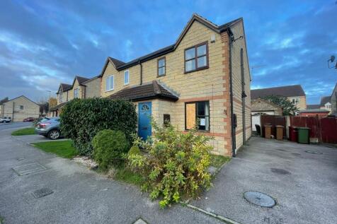 3 bedroom semi-detached house for sale