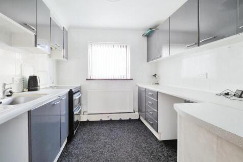2 bedroom semi-detached bungalow for sale