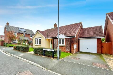 3 bedroom detached bungalow for sale