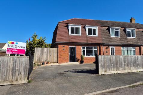 3 bedroom semi-detached house for sale