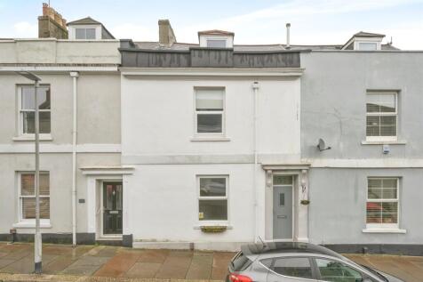 4 bedroom terraced house for sale