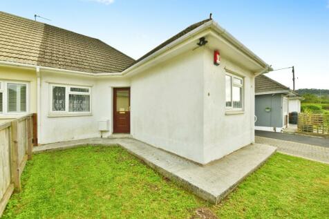 2 bedroom semi-detached bungalow for sale