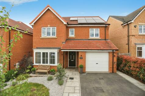 4 bedroom detached house for sale