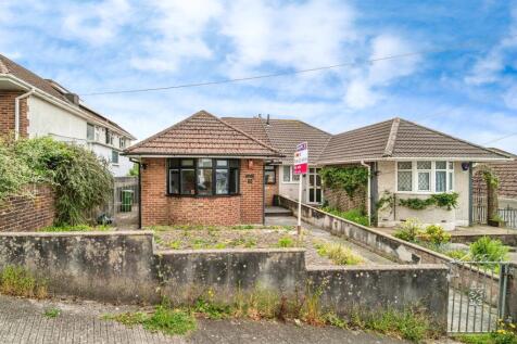 2 bedroom semi-detached bungalow for sale