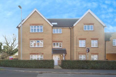 1 bedroom ground floor flat for sale