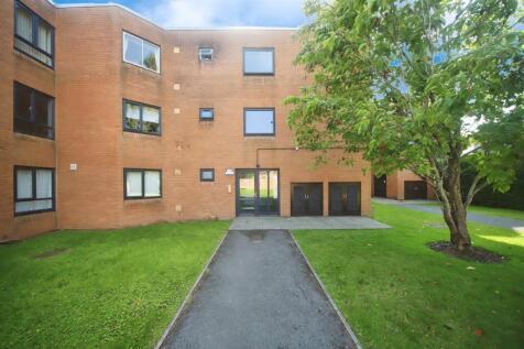 2 bedroom ground floor flat for sale