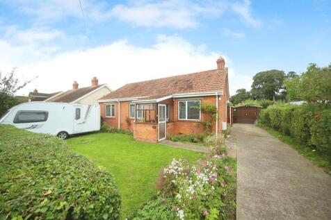 4 bedroom detached bungalow for sale