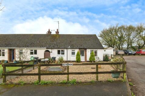 2 bedroom terraced bungalow for sale