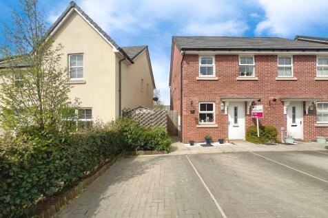 2 bedroom semi-detached house for sale