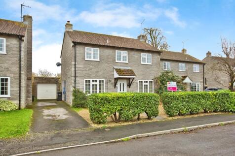 4 bedroom semi-detached house for sale