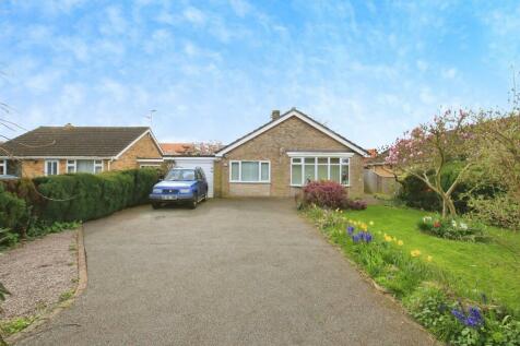 3 bedroom detached bungalow for sale