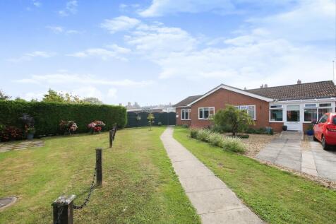 1 bedroom semi-detached bungalow for sale