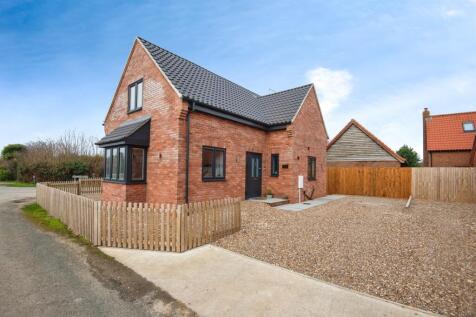 2 bedroom detached house for sale