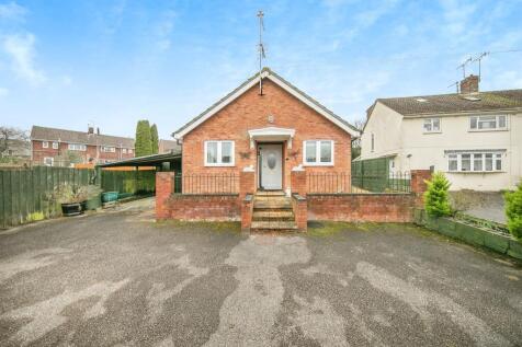 2 bedroom detached bungalow for sale