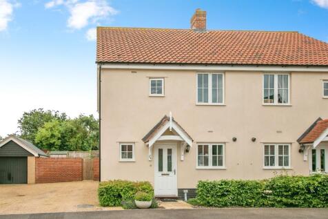 2 bedroom semi-detached house for sale