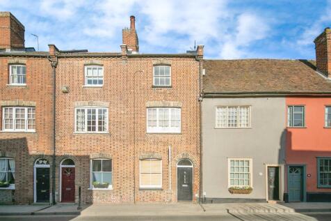 3 bedroom terraced house for sale