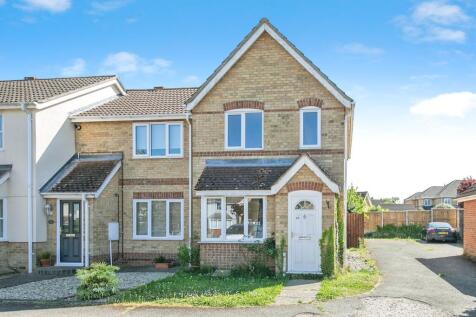 2 bedroom end of terrace house for sale