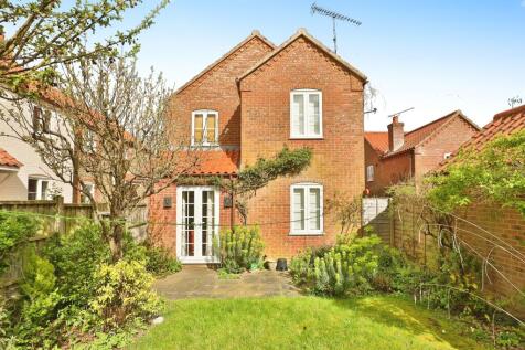 3 bedroom cottage for sale