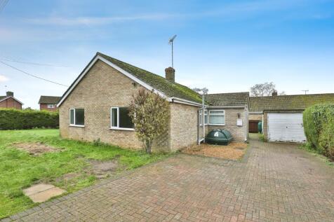 3 bedroom detached bungalow for sale