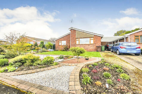 4 bedroom detached bungalow for sale