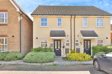 2 bedroom semi-detached house for sale
