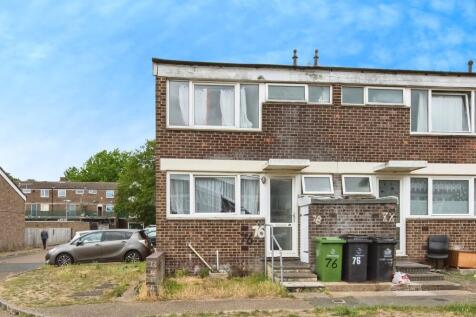 3 bedroom end of terrace house for sale