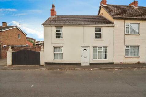 4 bedroom link detached house for sale