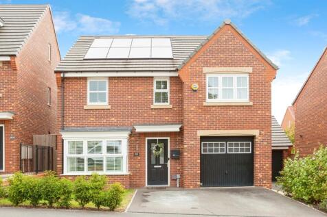 4 bedroom detached house for sale