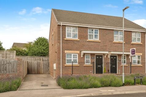 3 bedroom semi-detached house for sale