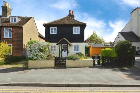 1 bedroom cottage for sale