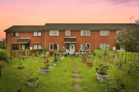 4 bedroom terraced house for sale