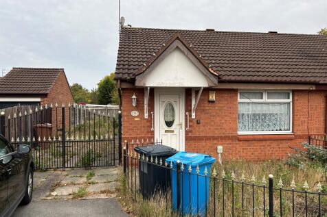 2 bedroom semi-detached bungalow for sale