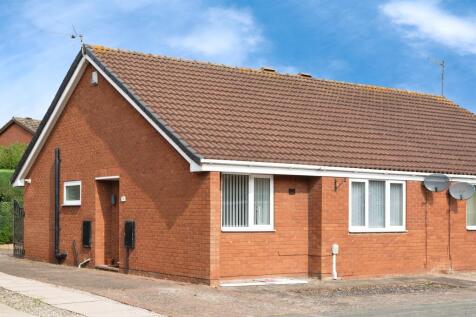 2 bedroom semi-detached bungalow for sale
