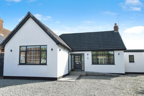 3 bedroom detached bungalow for sale