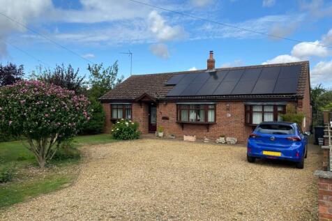 3 bedroom detached bungalow for sale