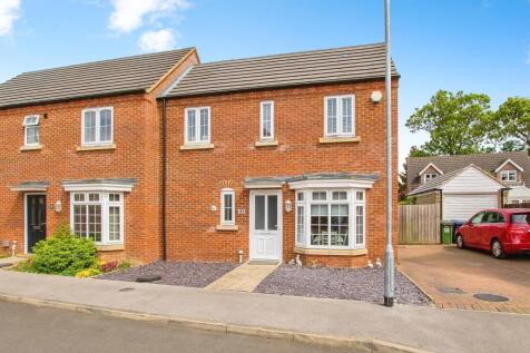 2 bedroom semi-detached house for sale