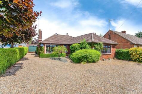 3 bedroom detached bungalow for sale