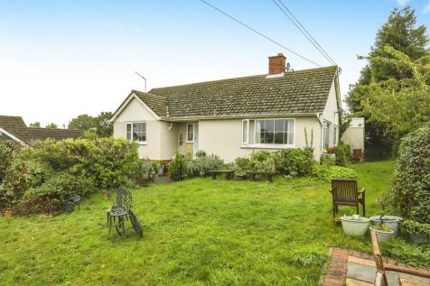 3 bedroom detached bungalow for sale