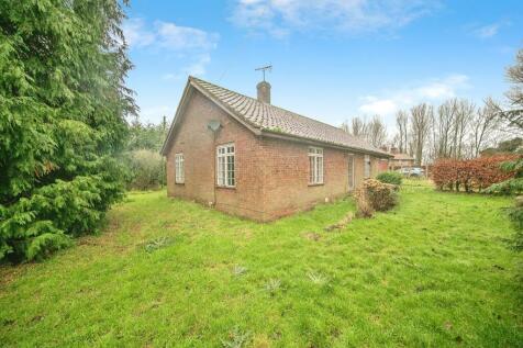 3 bedroom detached bungalow for sale