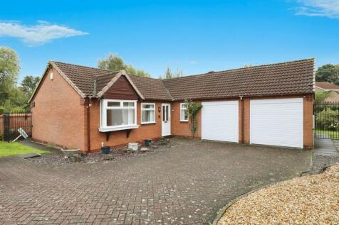 3 bedroom detached bungalow for sale