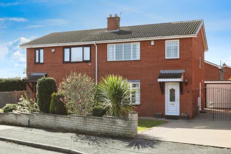 3 bedroom semi-detached house for sale