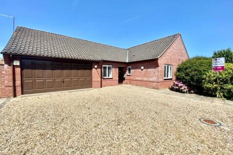 5 bedroom detached bungalow for sale