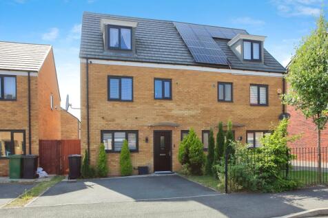4 bedroom semi-detached house for sale